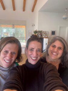 נגה אשד, סמדר רונן, ליאת שפר בן יעקב